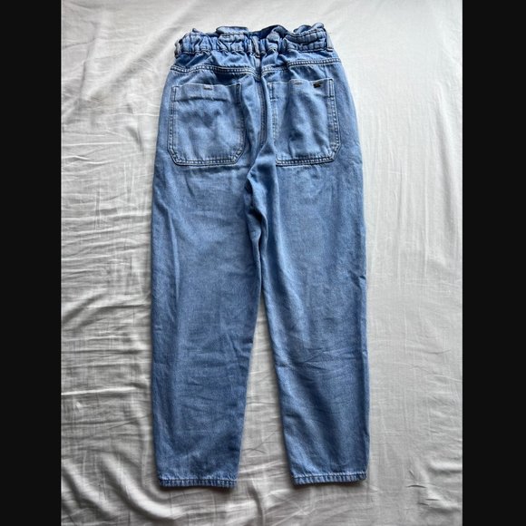 High-Waisted Paperbag Baggy Jeans Z1975, Light Blue, Size 4 - Picture 5 of 5